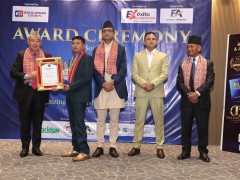 डाइनामिक प्रिन्सिपल अवार्डबाट भुवनलाल श्रेष्ठ सम्मानित