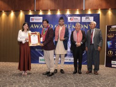 एडुकेटर अफ द इयर अवार्डबाट डा. मिथिलेश कुमार झा सम्मानित