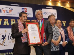 प्रजित के. तिमल्सिनालाई इनोभेटिभ एजुकेटर अवार्ड
