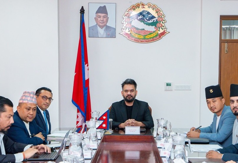 शिक्षा क्षेत्रमा सुधारका लागि सरकारको प्रतिबद्धता: विद्यालय शिक्षा निःशुल्क र अनिवार्य बनाइने