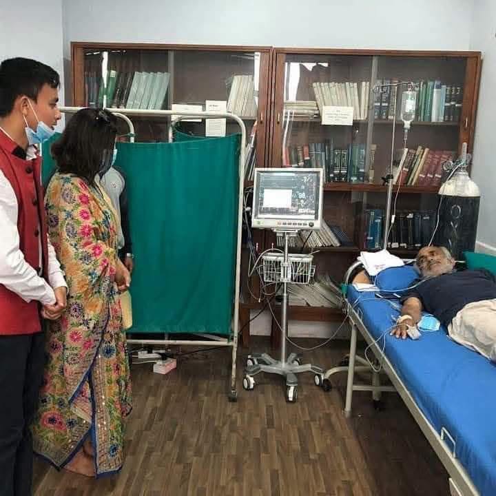अनशनरत डा. गोविन्द केसीको स्वास्थ्यमा कमजोरी, वार्ताका लागि शिक्षा मन्त्रालयका सचिव धनगढीमा