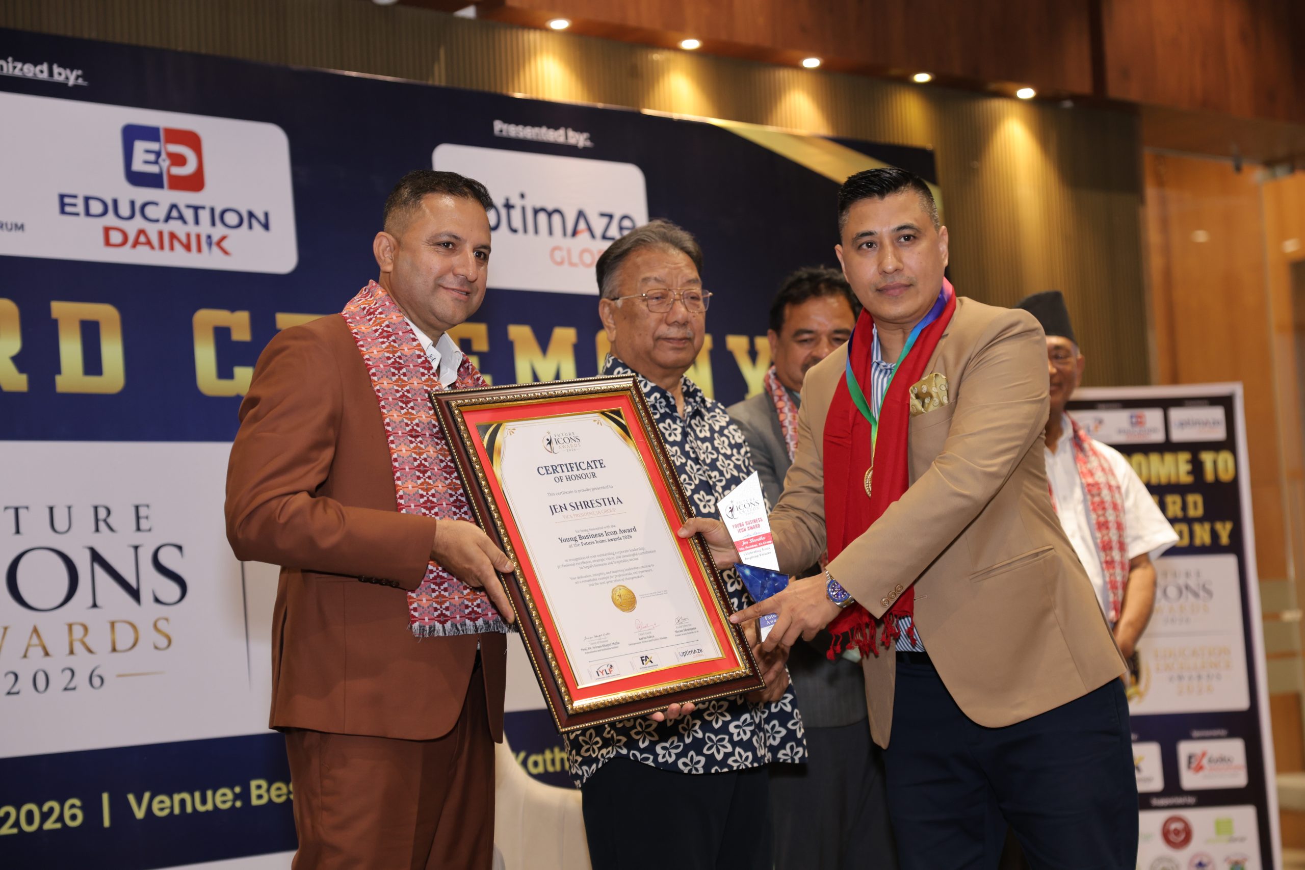 जेन श्रेष्ठलाई यङ बिजनेस आइकन अवार्ड